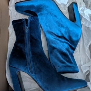 Steve Madden Deep Blue Velvet Heeled Boots